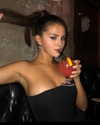 selenagomez Altpins Profile Picture