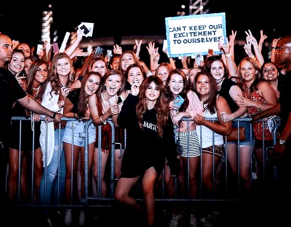 selenagomez instagram image archive image