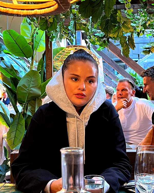 selenagomez instagram image archive image