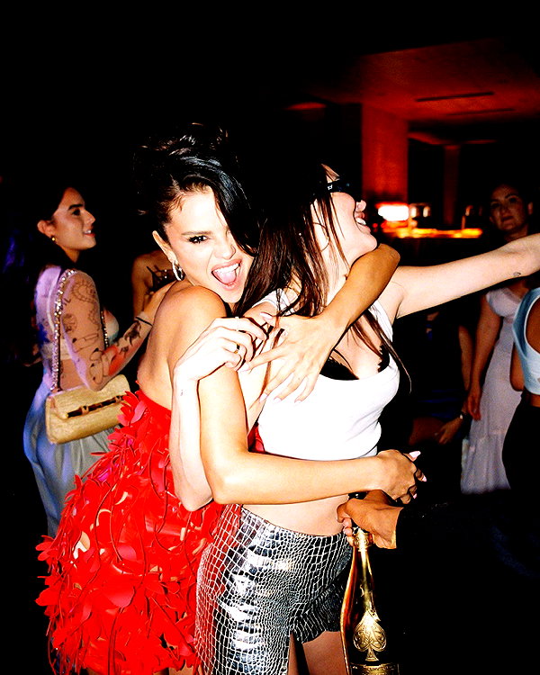 selenagomez instagram image archive image