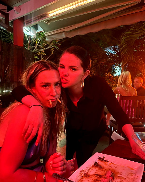 selenagomez instagram image archive image