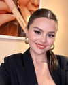 selenagomez Altpins Profile Picture