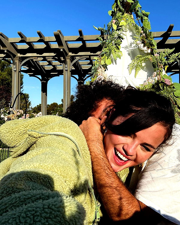 selenagomez instagram image archive image