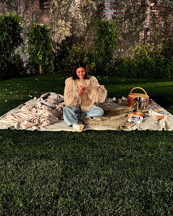 selenagomez instagram image archive image