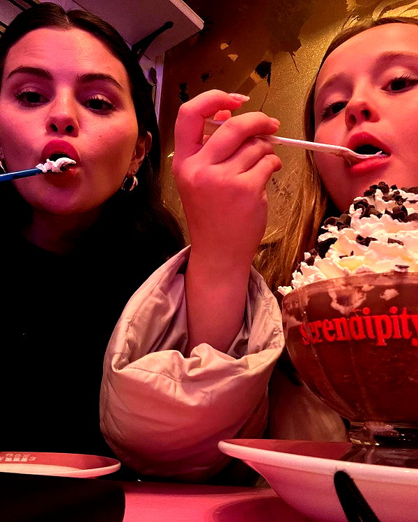 selenagomez instagram image archive image