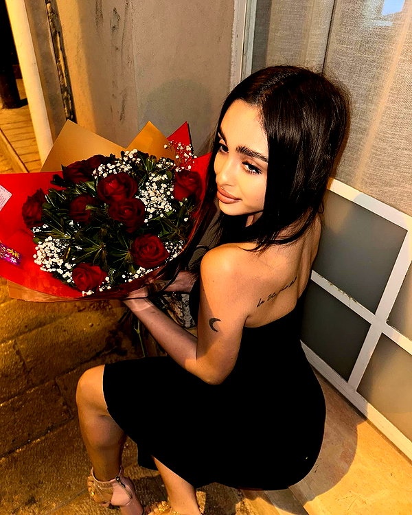 seline_paz instagram image archive image