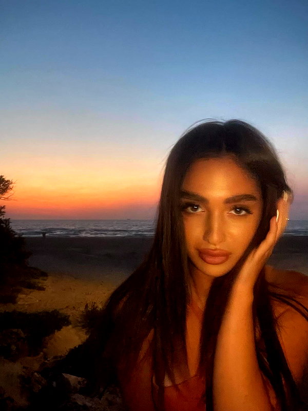 seline_paz instagram image archive image