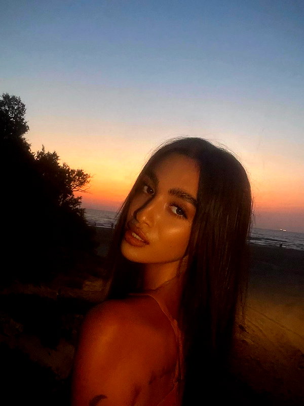 seline_paz instagram image archive image