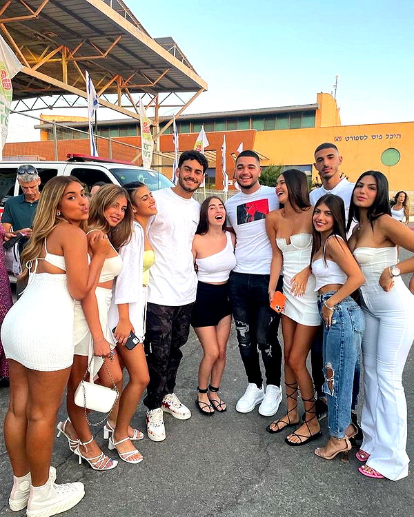 shai_korenn instagram image archive image