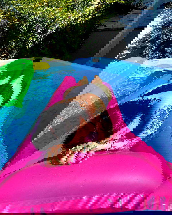 shanikaneko image ~ Altpins