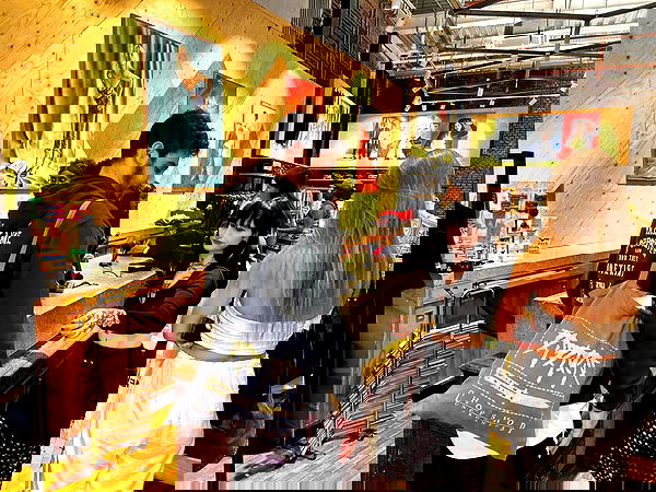 shanikaneko image ~ Altpins