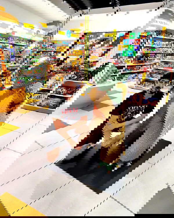 shanikaneko image ~ Altpins