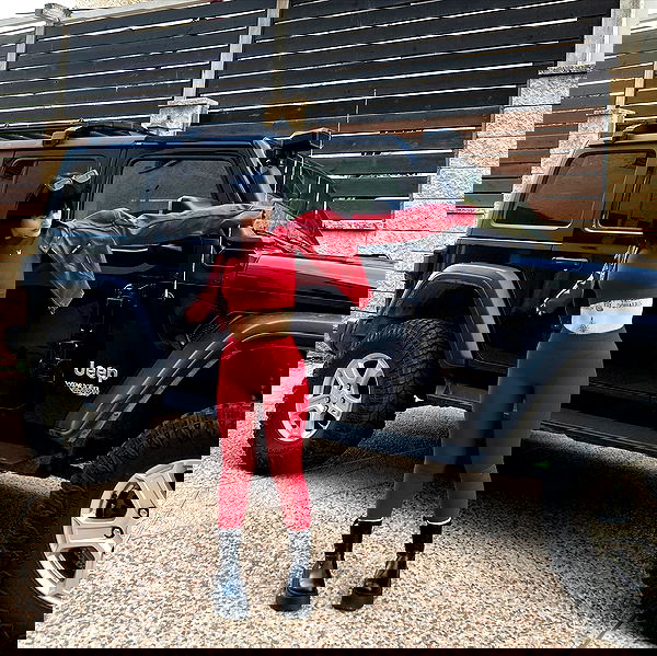 shanikaneko image ~ Altpins