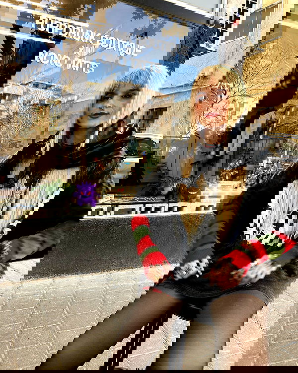 shanikaneko image ~ Altpins