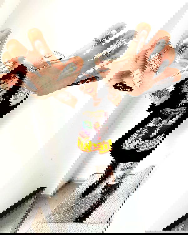 shanikaneko image ~ Altpins