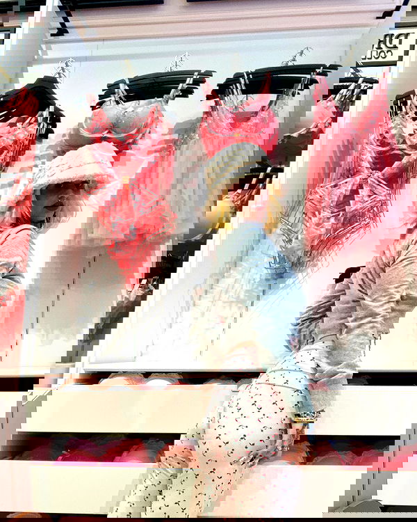 shanikaneko image ~ Altpins