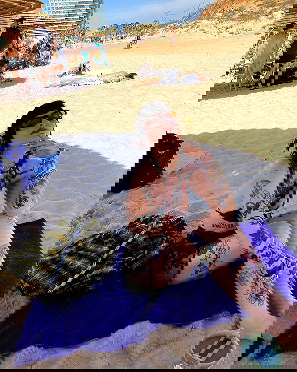 shanikaneko image ~ Altpins