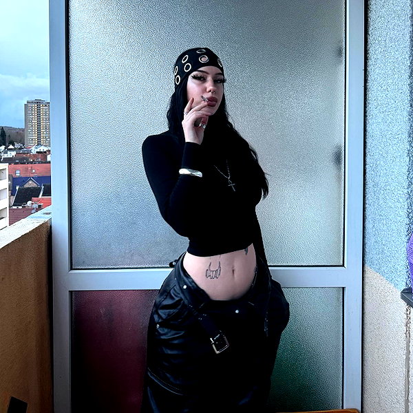 shawtysuzi instagram image archive image