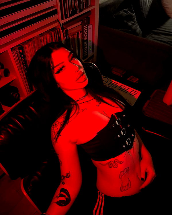 shawtysuzi instagram image archive image