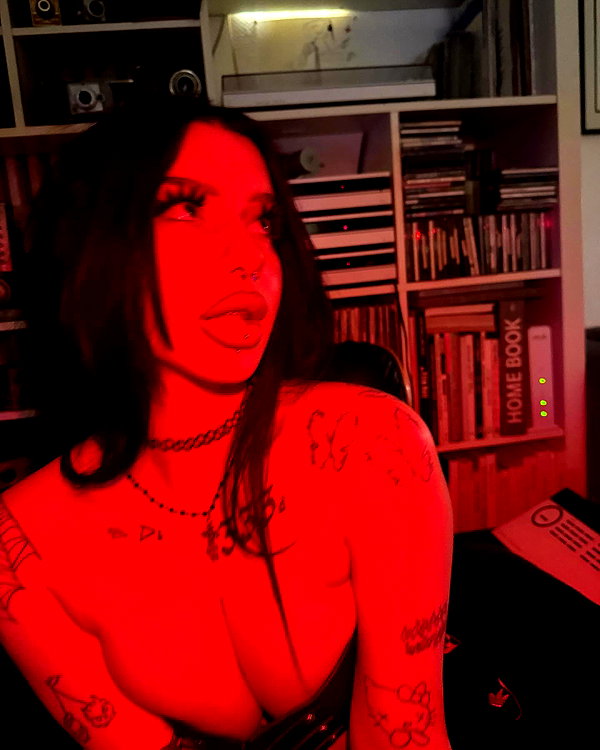 shawtysuzi instagram image archive image