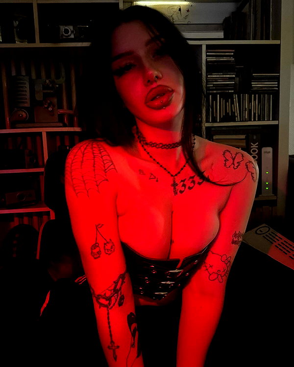 shawtysuzi instagram image archive image