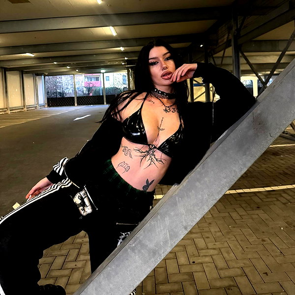 shawtysuzi instagram image archive image