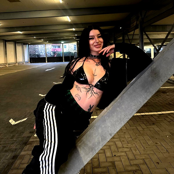 shawtysuzi instagram image archive image