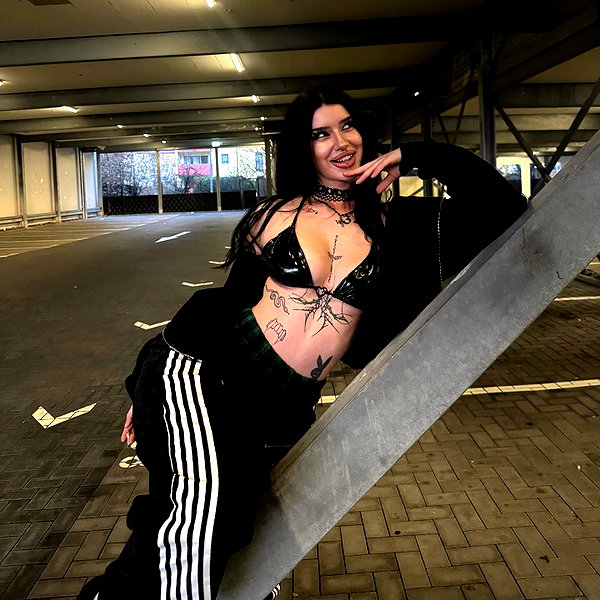 shawtysuzi instagram image archive image