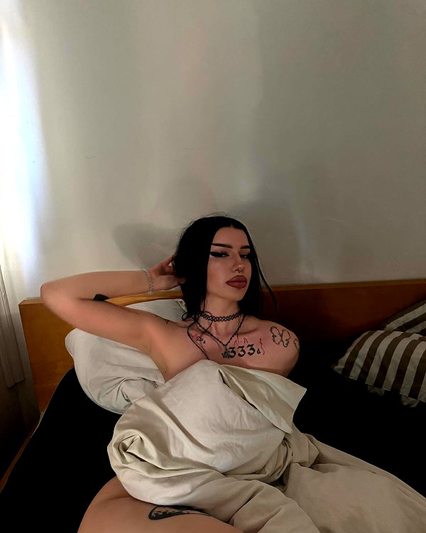 shawtysuzi instagram image archive image