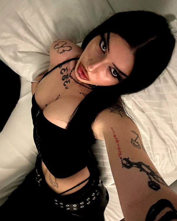 shawtysuzi instagram image archive image
