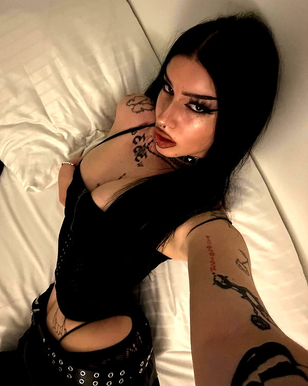shawtysuzi instagram image archive image