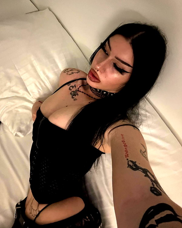 shawtysuzi instagram image archive image