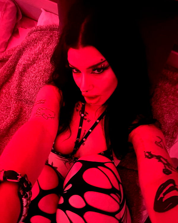 shawtysuzi instagram image archive image