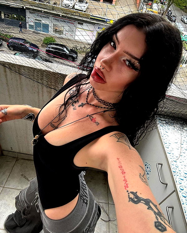 shawtysuzi instagram image archive image