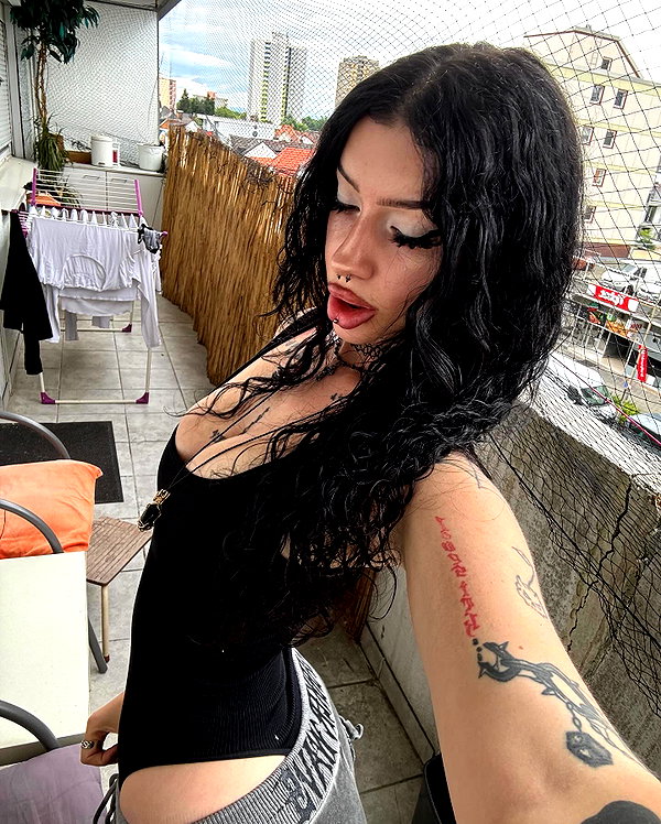 shawtysuzi instagram image archive image