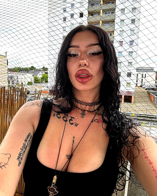 shawtysuzi instagram image archive image