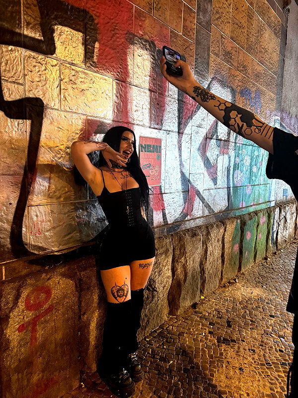 shawtysuzi instagram image archive image