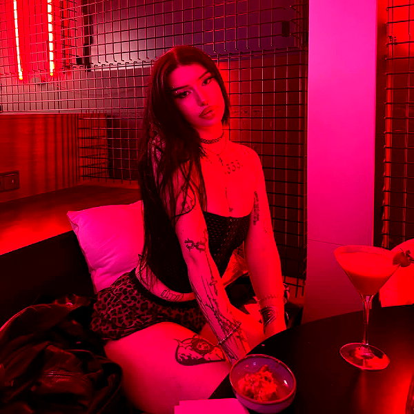 shawtysuzi instagram image archive image