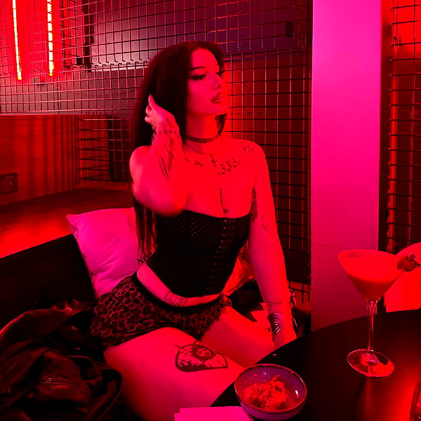 shawtysuzi instagram image archive image
