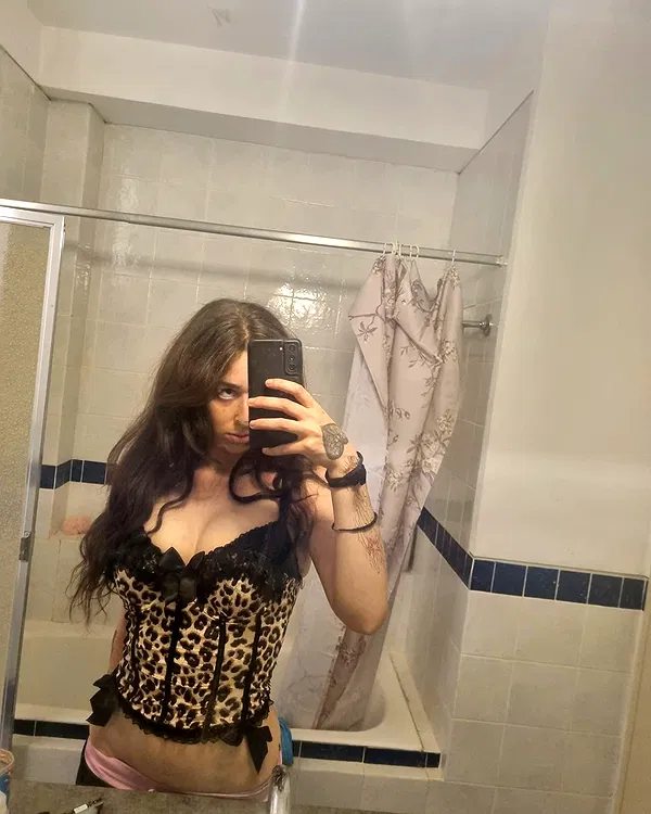 shayli_or shayli_or archive image