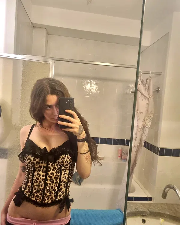 shayli_or shayli_or archive image