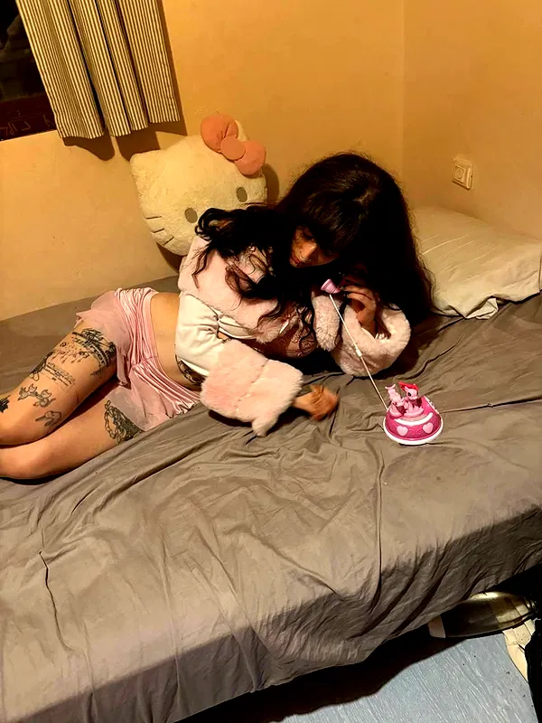 shayli_or shayli_or archive image