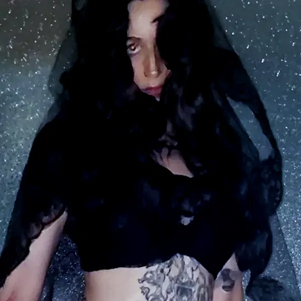 shayli_or shayli_or archive image