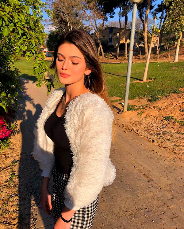 shira_or_adar_ instagram image archive image