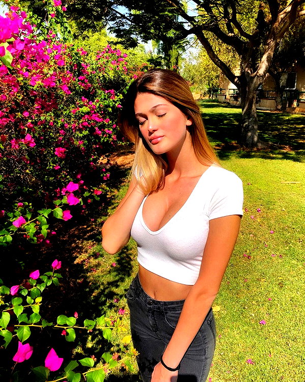 shira_or_adar_ instagram image archive image