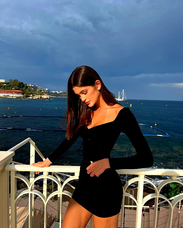 shira_or_adar_ instagram image archive image