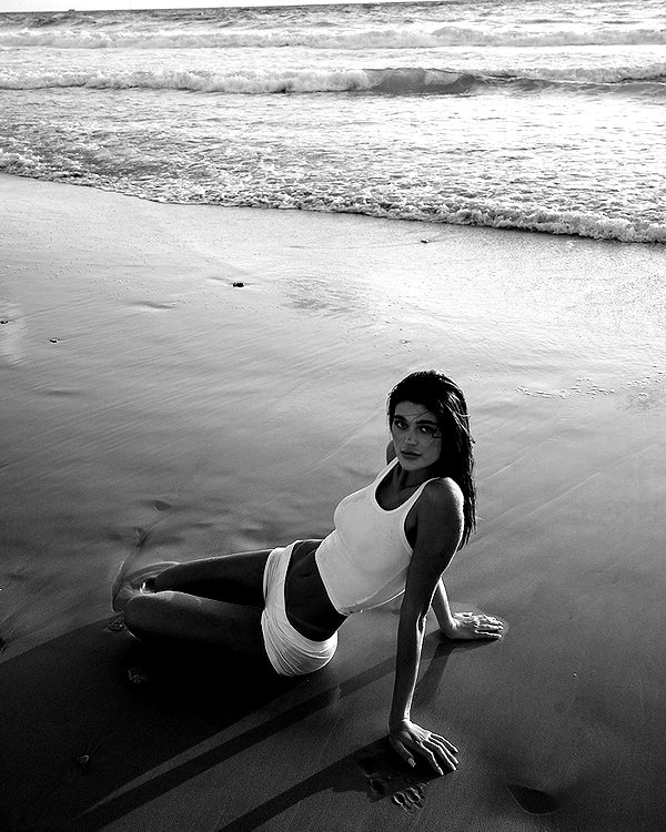 shira_or_adar_ instagram image archive image