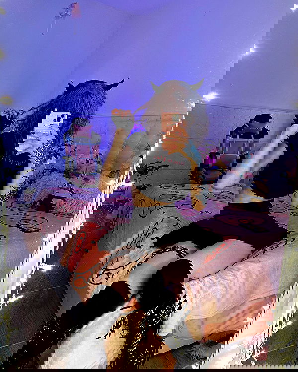 shunli__mei image ~ Altpins