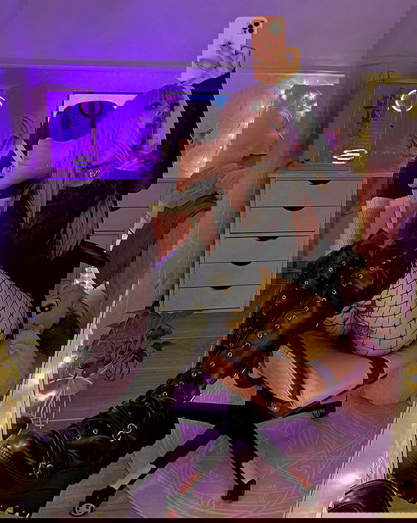 shunli__mei image ~ Altpins