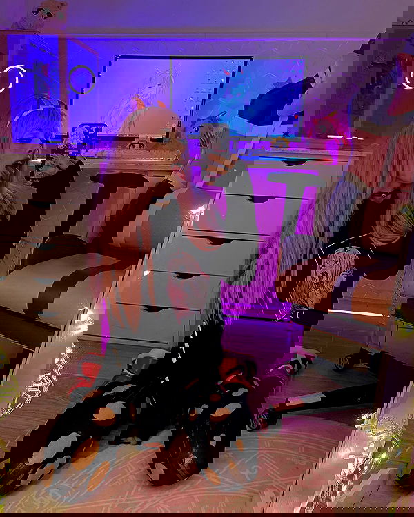 shunli__mei image ~ Altpins